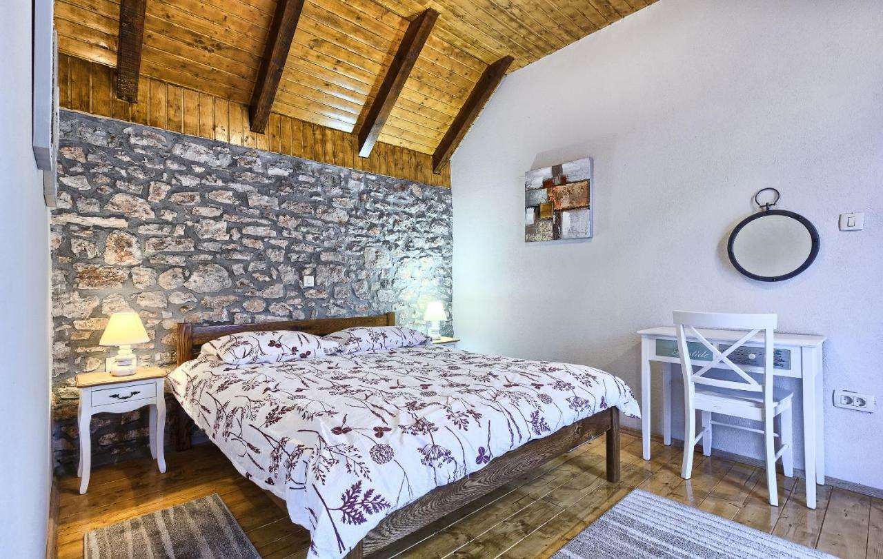 Hostal Dalmatia Stone House - Heated Pool Biorine Exterior foto