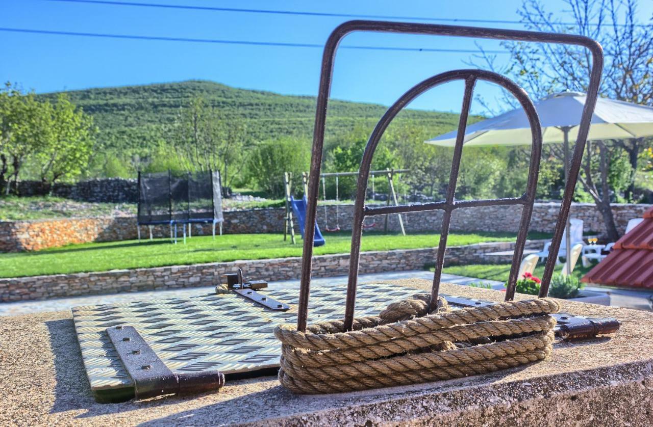 Hostal Dalmatia Stone House - Heated Pool Biorine Exterior foto