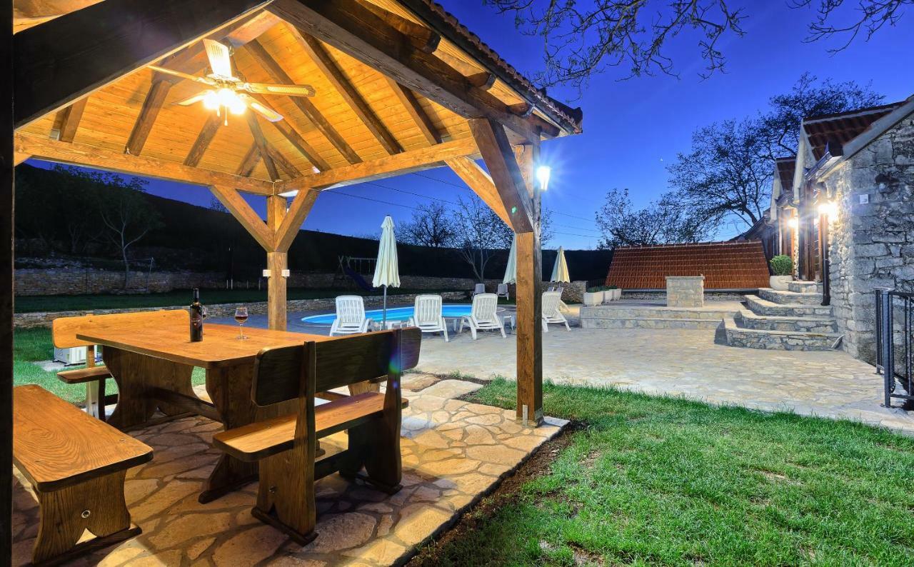 Hostal Dalmatia Stone House - Heated Pool Biorine Exterior foto